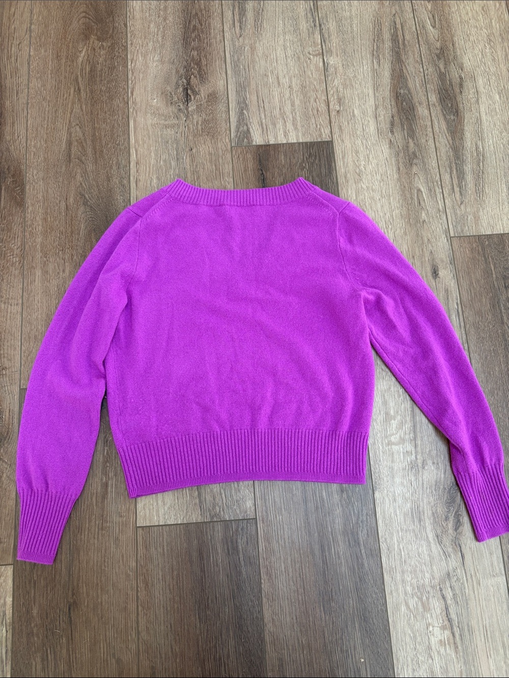 J. Crew V-Neck 100% Cashmere Sweater in Bright Purple Pink Luxury Cropped - Picture 5 of 5